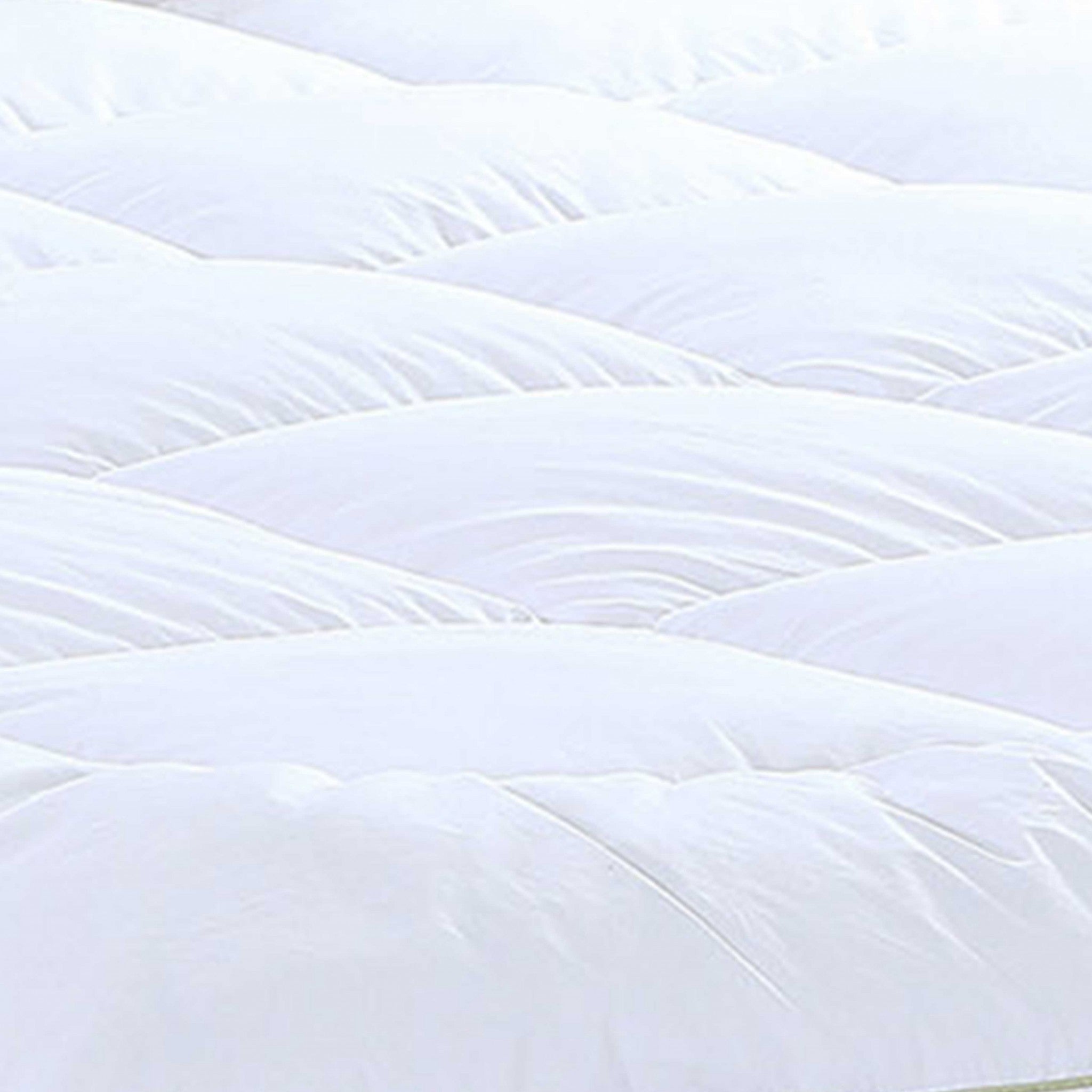 17" Square Quilted Accent Queen Piping Mattress Pad With Fitted Cover