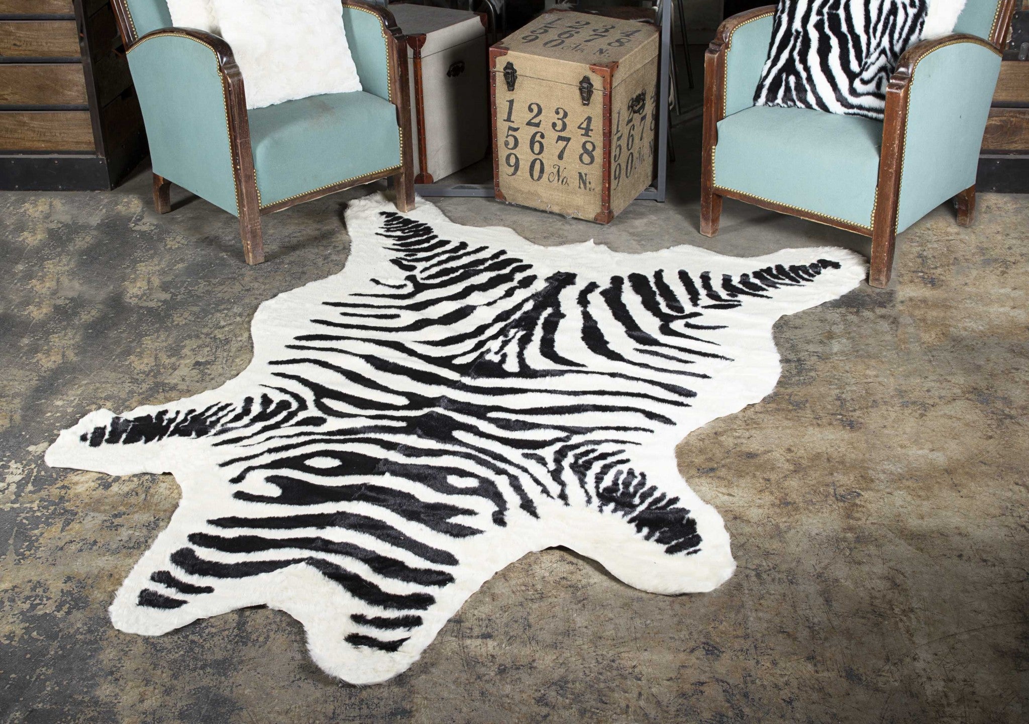 63" X 90" Zebra Black And White Print Area Rug