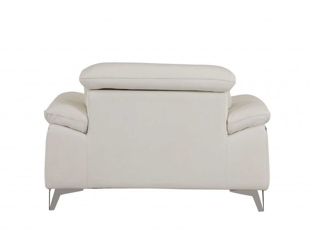 31" White Fashionable Leather Chair