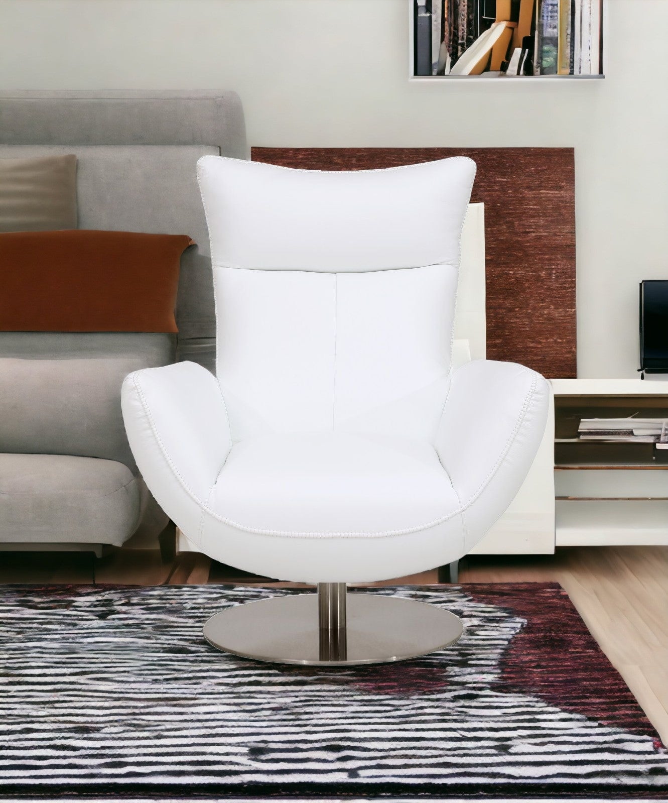 43" White Contemporary Leather Lounge Chair