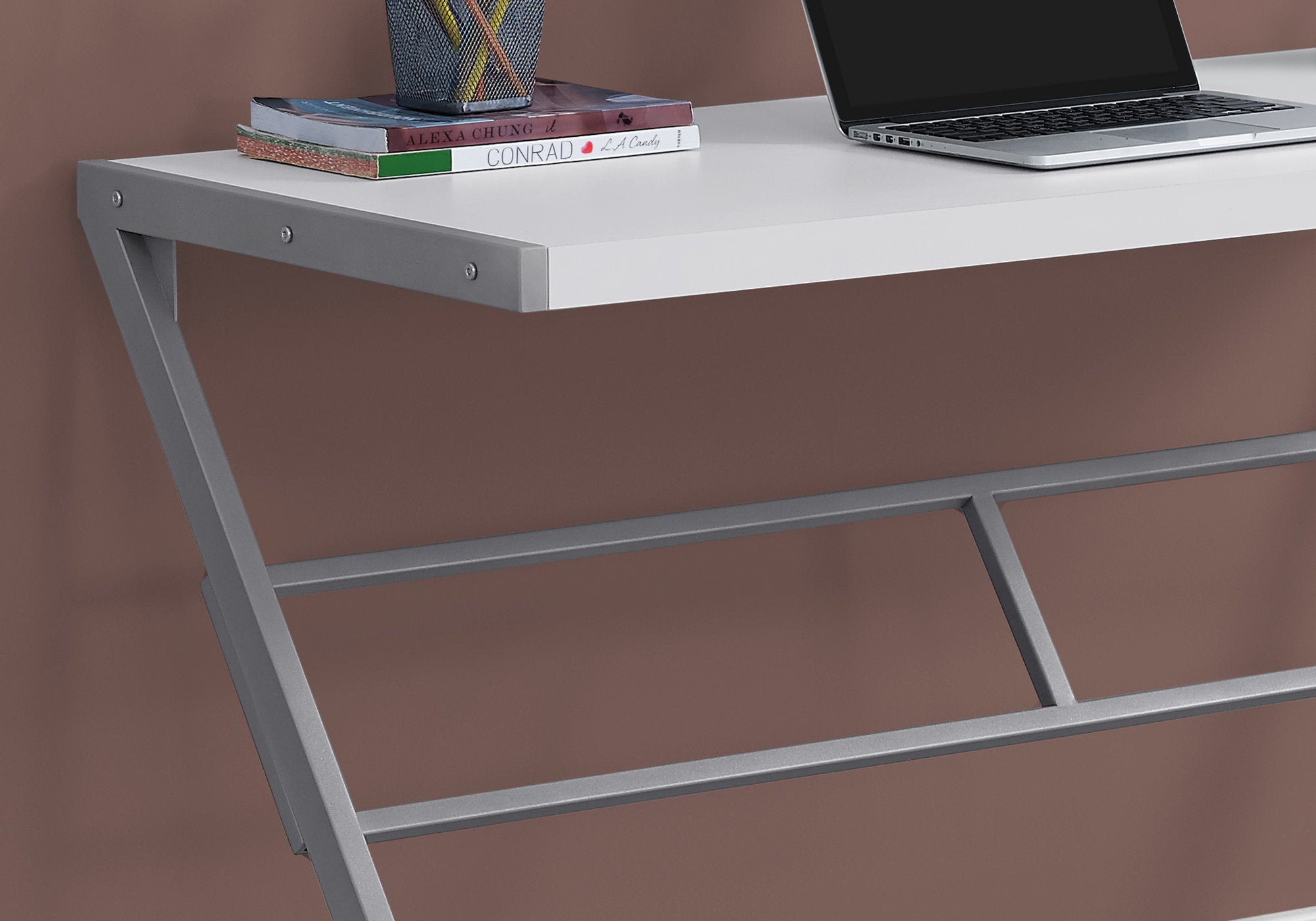 22" White Rectangular Computer Desk