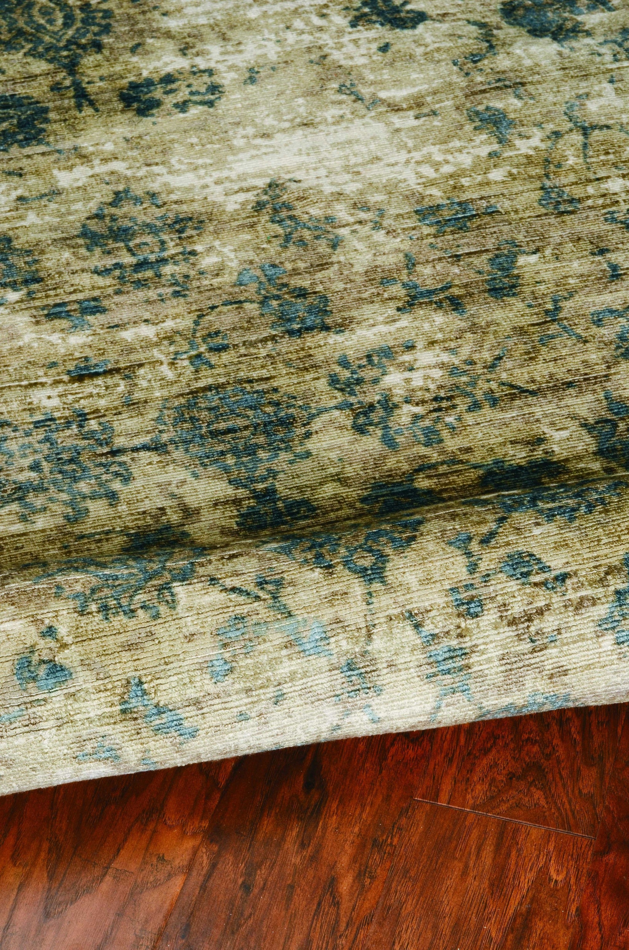 9 X 13 Viscose Sand Or  Blue Area Rug