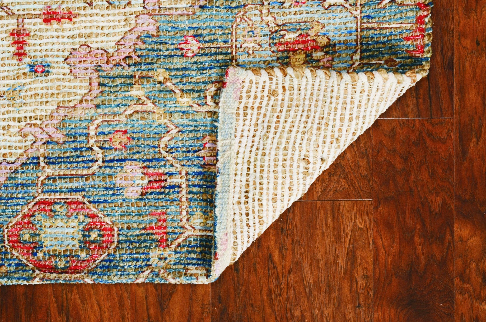 5' X 7' Blue Or Red Vintage Diamond Jute Area Rug