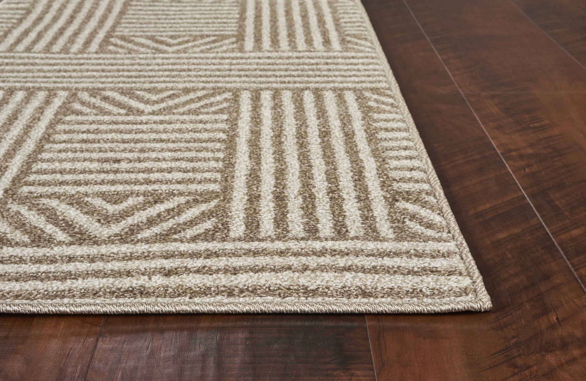 2' X 3' Beige Geometric Lines Uv Treated Accent Rug