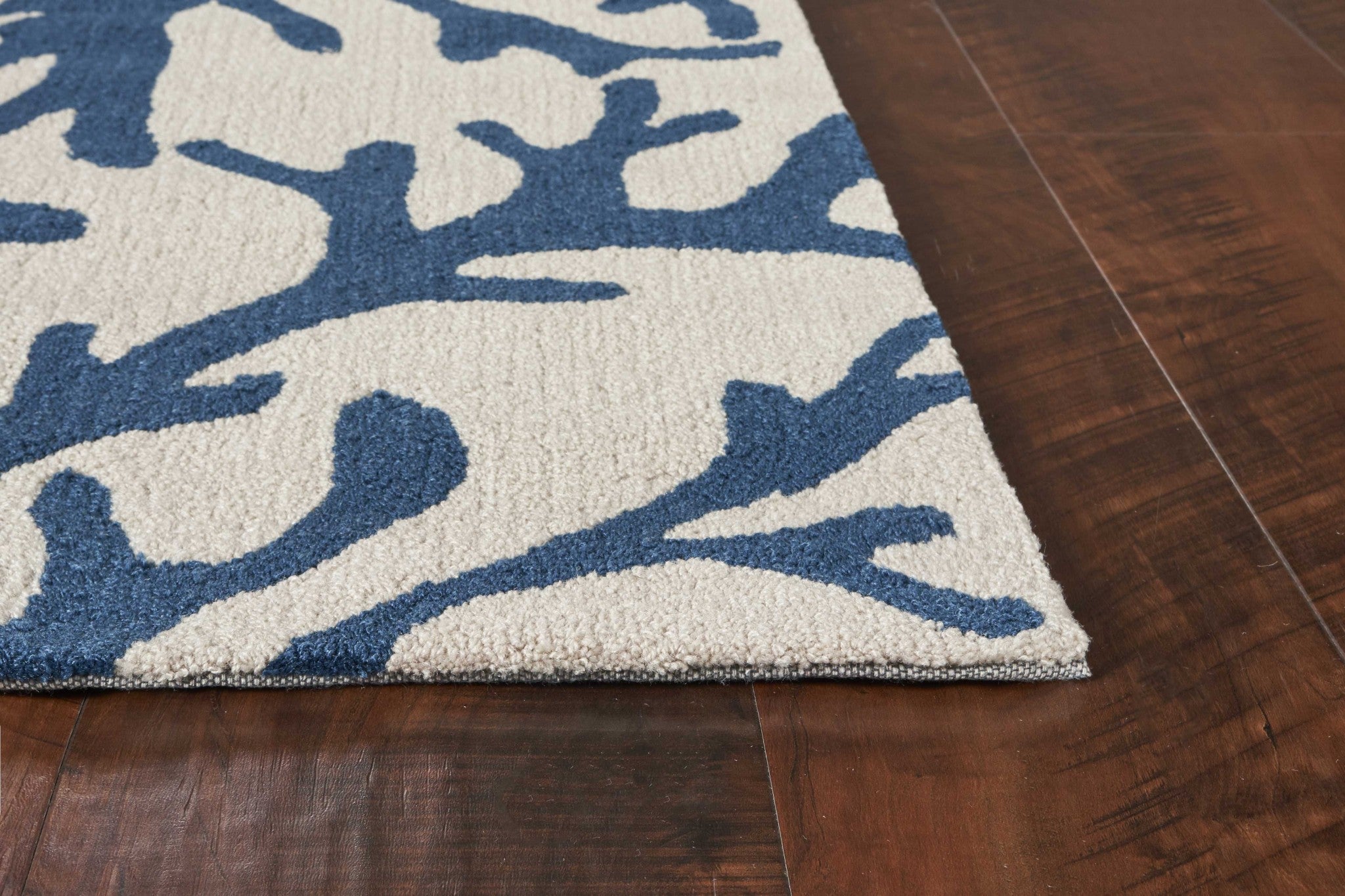 2'X3' Ivory Blue Hand Hooked Oversized Coral Reef Indoor Accent Rug