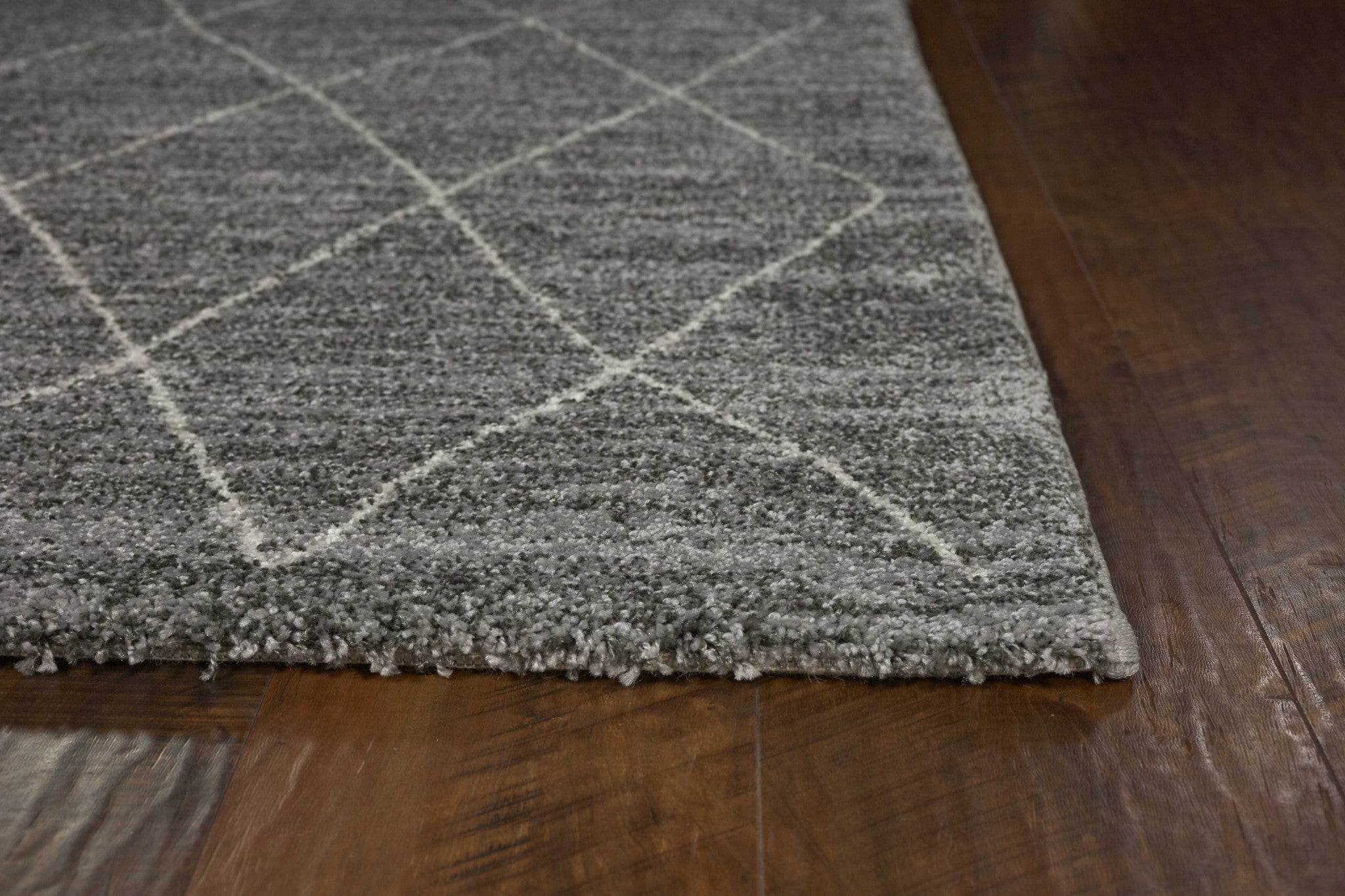 3' X 5' Grey Diamond Pattern Area Rug