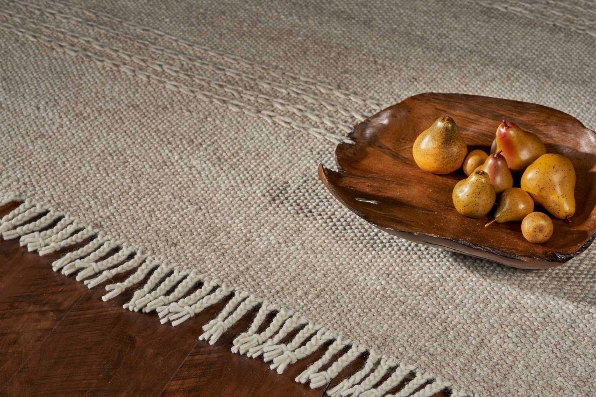 3'X5' Beige Chain Stitch Hand Woven Wool Indoor Area Rug