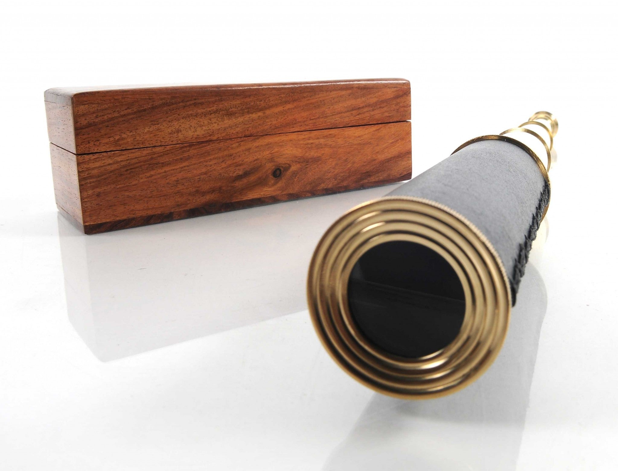 1.5" X 15" X 1.5" Handheld Telescope In Wood Box