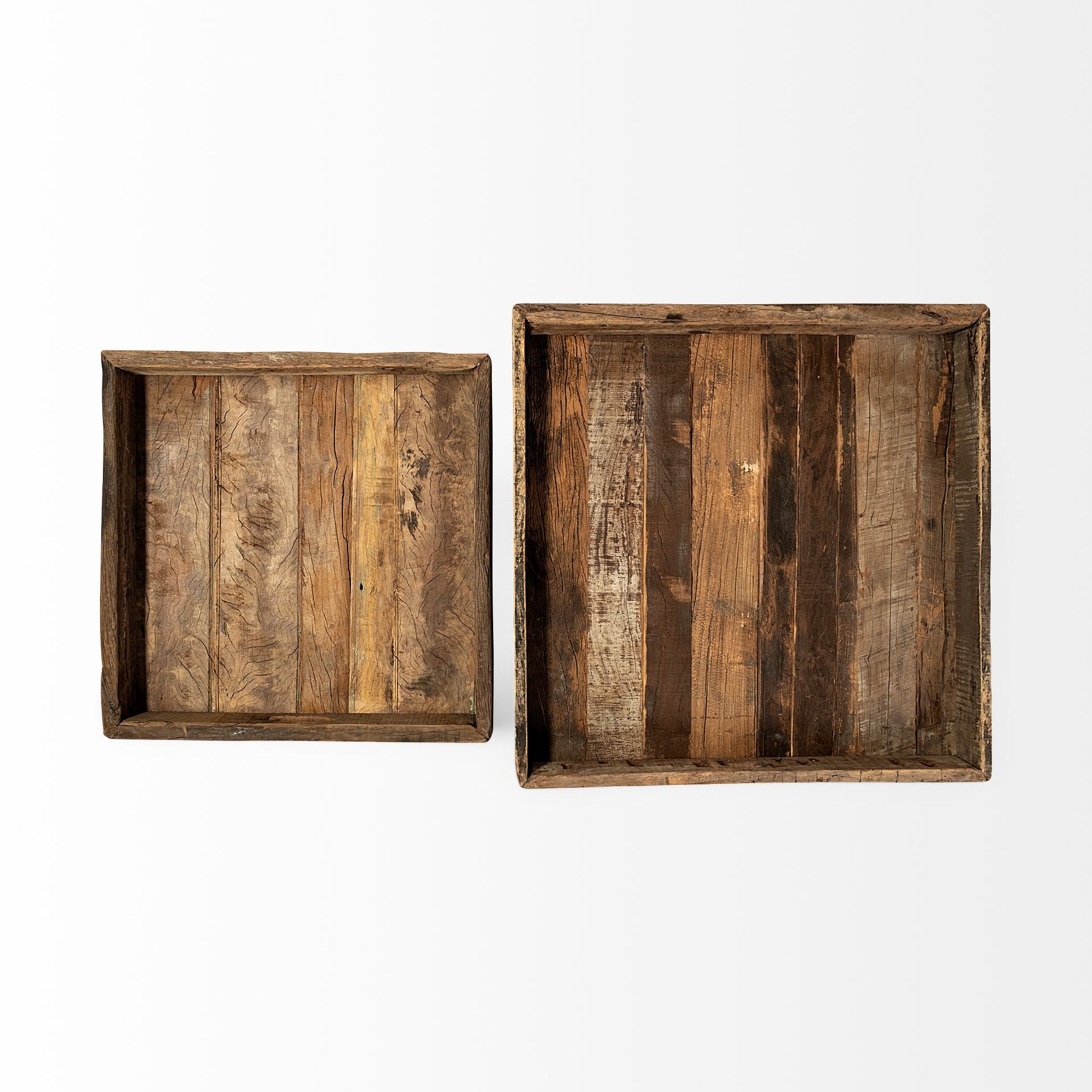 Natural Brown Reclaimed Wood With Grains And Knots Highlight Tray