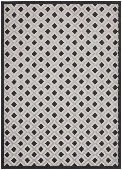 7' X 10' Black And White Geometric Indoor Outdoor Area Rug