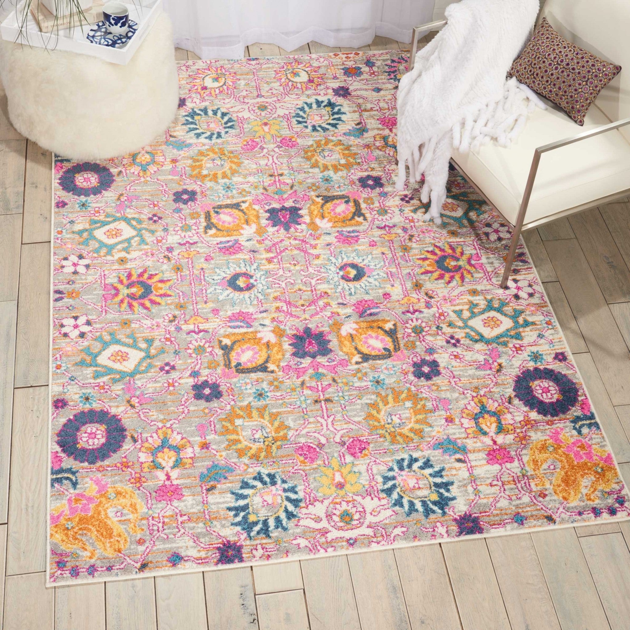 7' X 10' Silver Floral Power Loom Area Rug