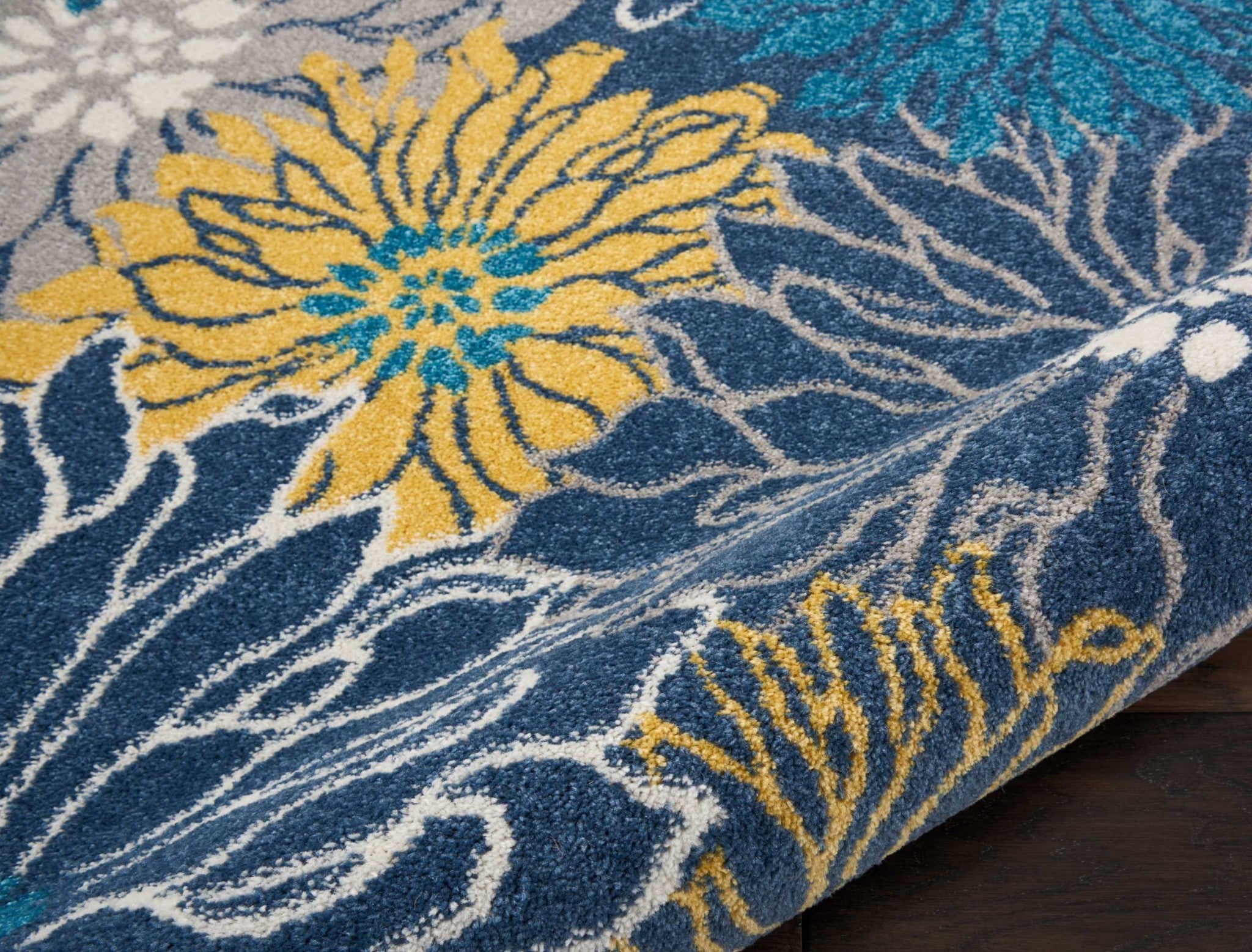 4' X 6' Blue Floral Power Loom Area Rug