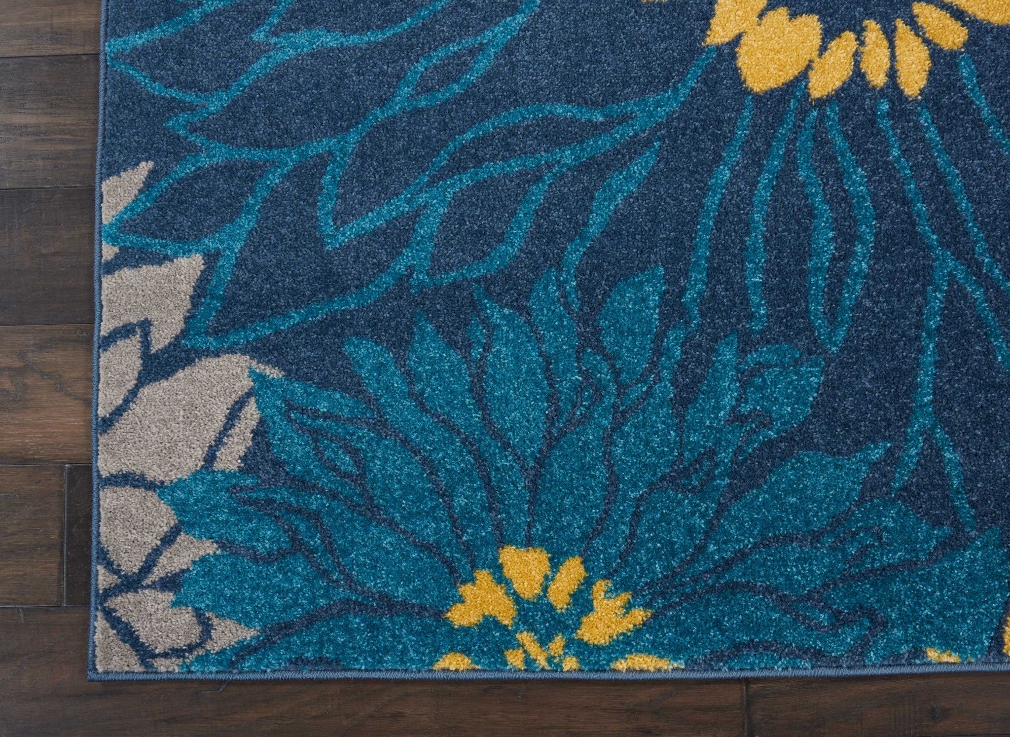 7' X 10' Blue Floral Power Loom Area Rug