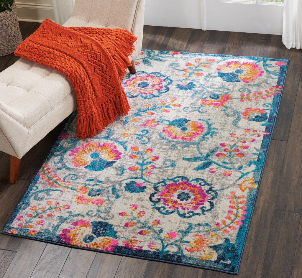 4' X 6' Ivory Floral Dhurrie Area Rug