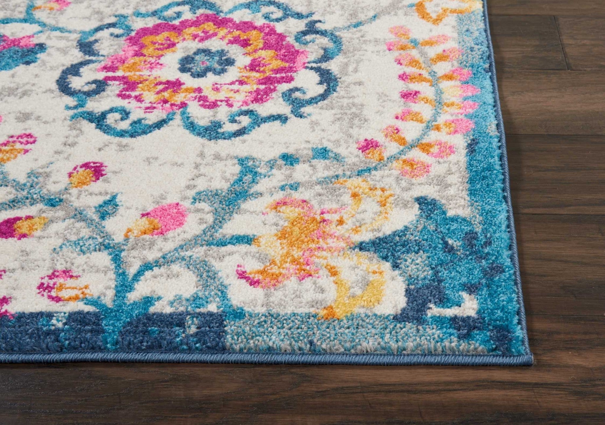 4' X 6' Ivory Floral Dhurrie Area Rug