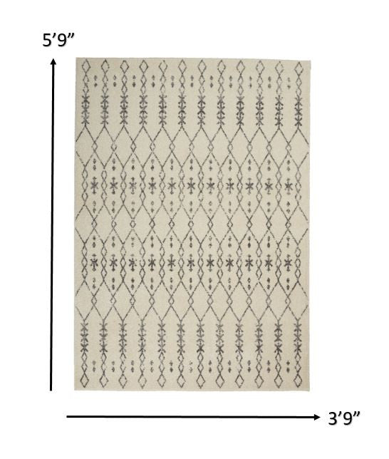 4' X 6' Gray Geometric Power Loom Area Rug