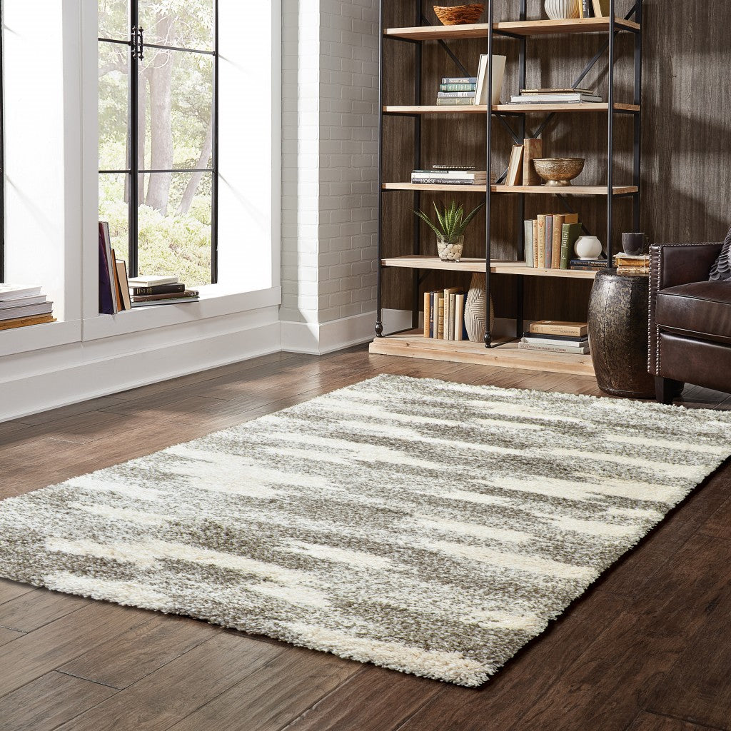 4’ X 6’ Gray And Ivory Geometric Pattern Area Rug