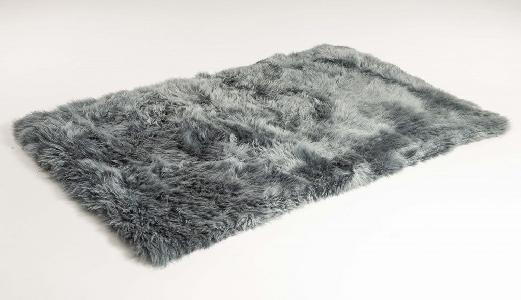 3' X 5' Gray Natural Rectangular Sheepskin Area Rug