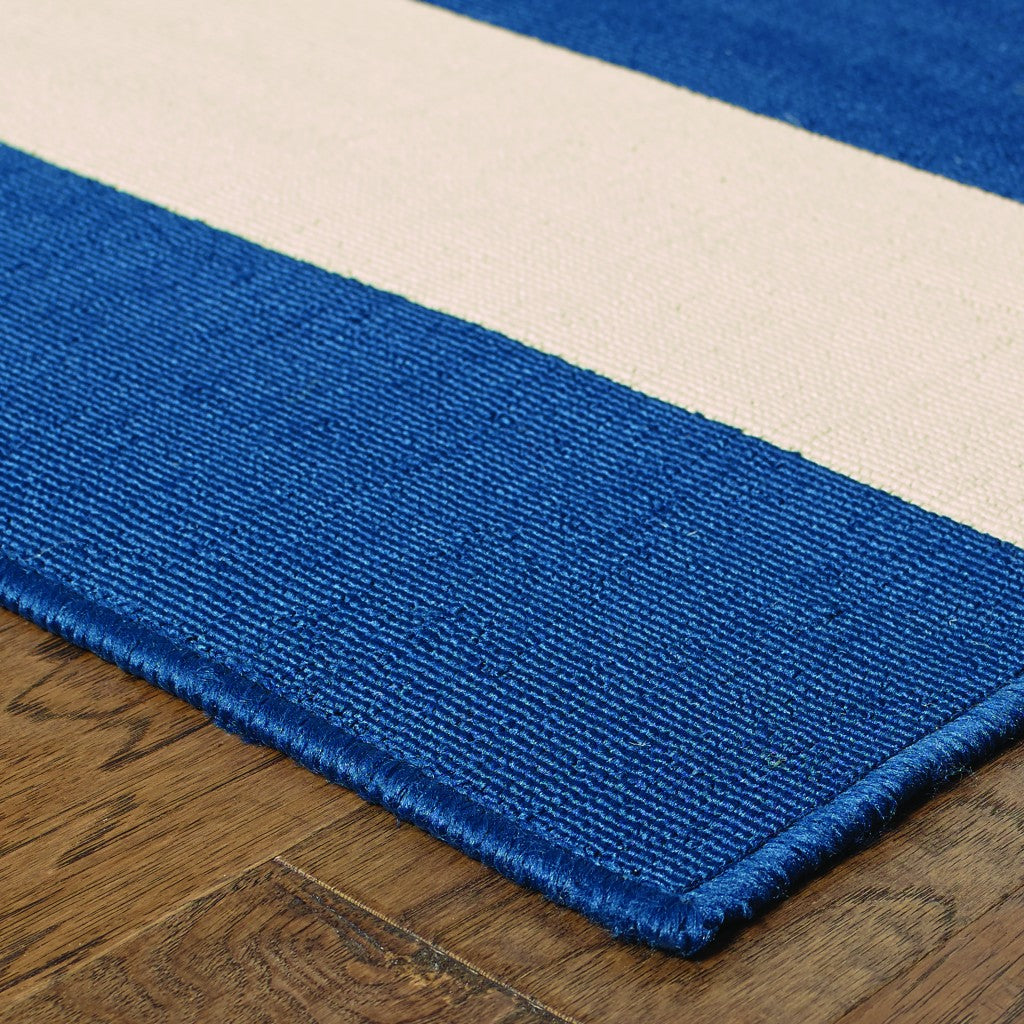 4' x 6' Blue and Ivory Indoor Outdoor Area Rug