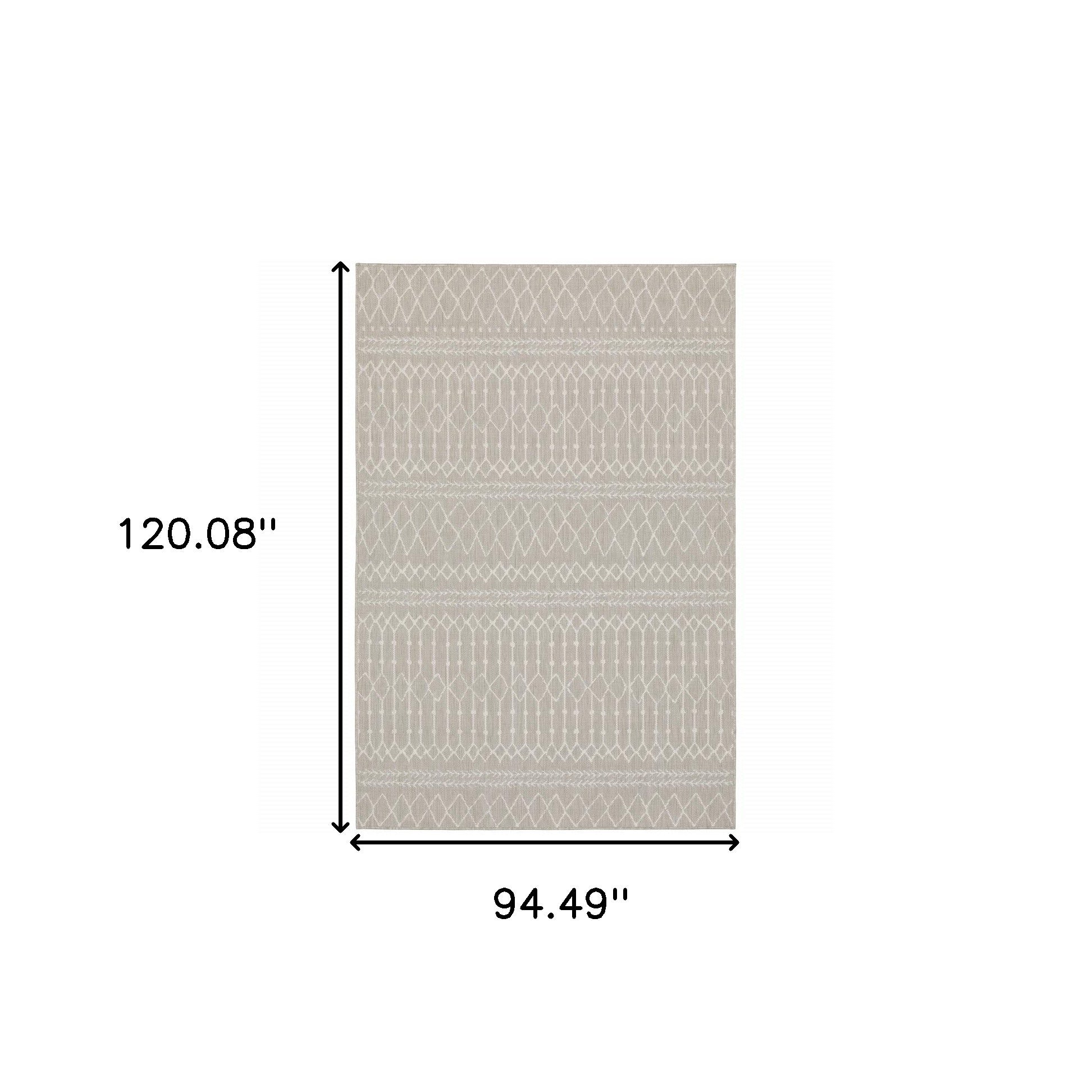 8' x 10' Gray and Ivory Indoor Outdoor Area Rug