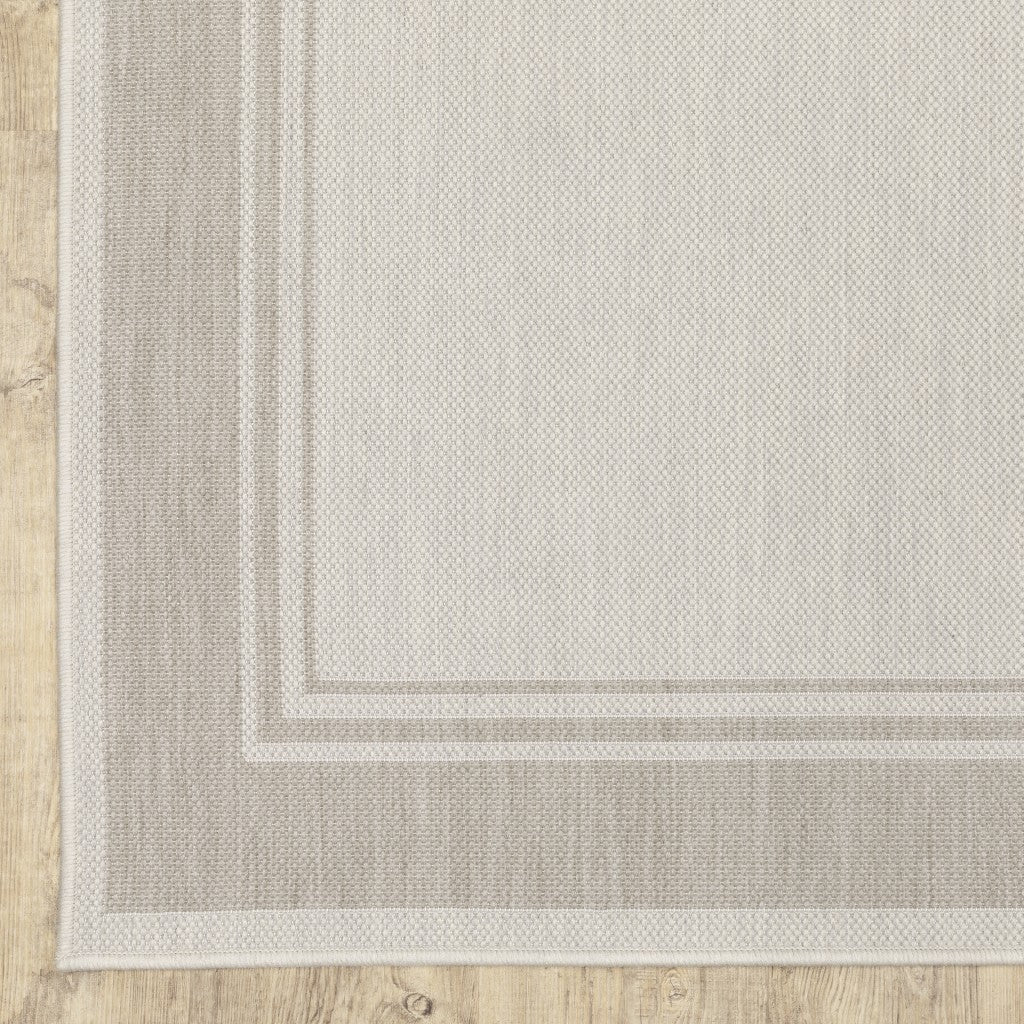 5' x 7' Gray and Ivory Indoor Outdoor Area Rug