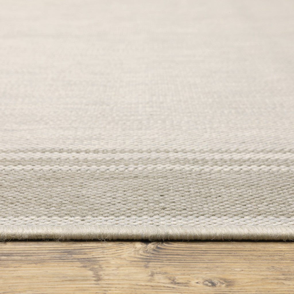 5' x 7' Gray and Ivory Indoor Outdoor Area Rug