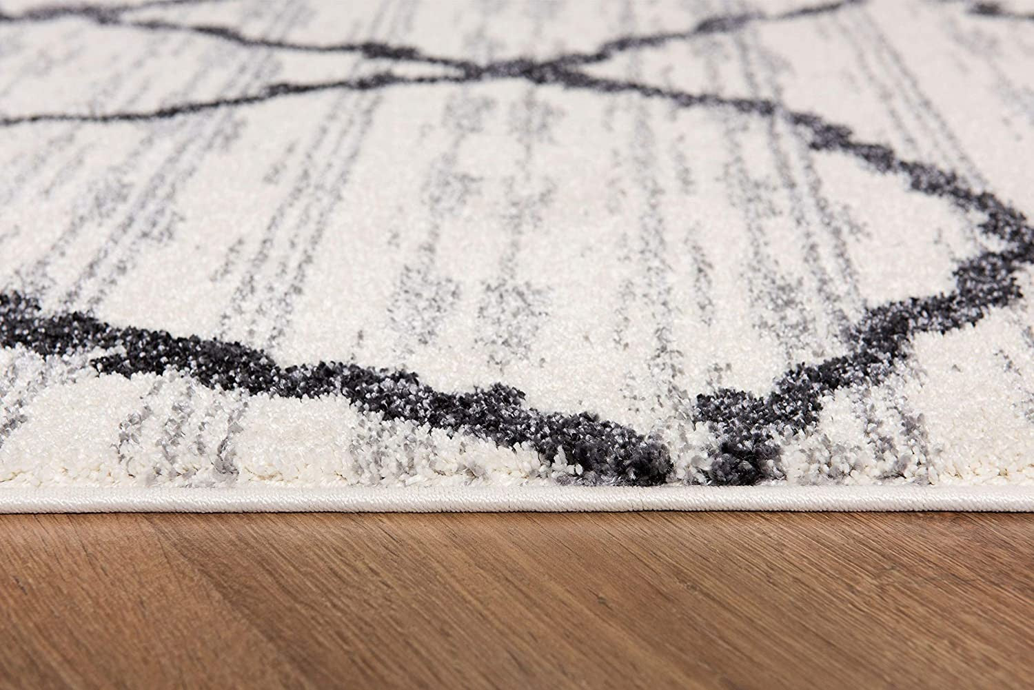 7’ X 9’ Gray And Black Modern Abstract Area Rug