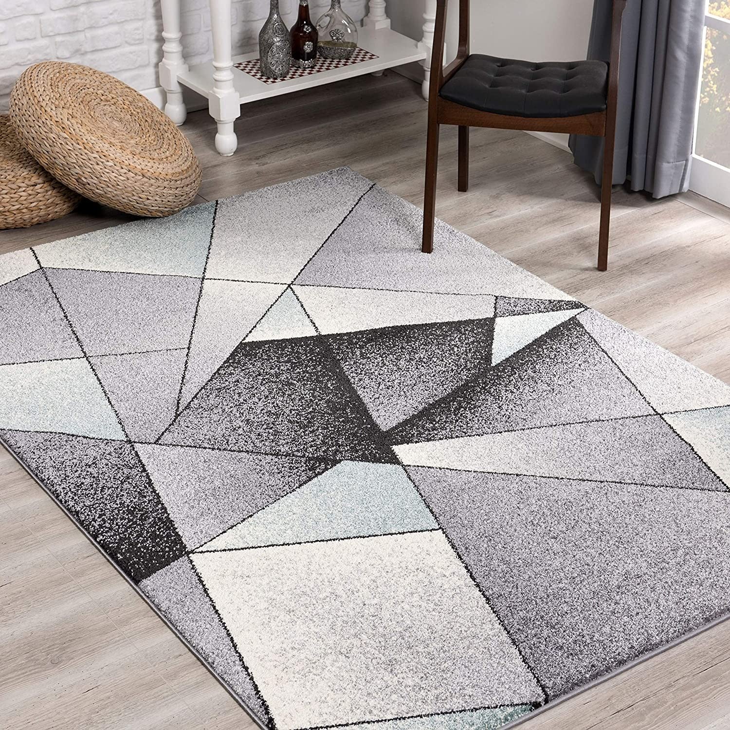 4’ X 6’ Gray And Blue Prism Pattern Area Rug