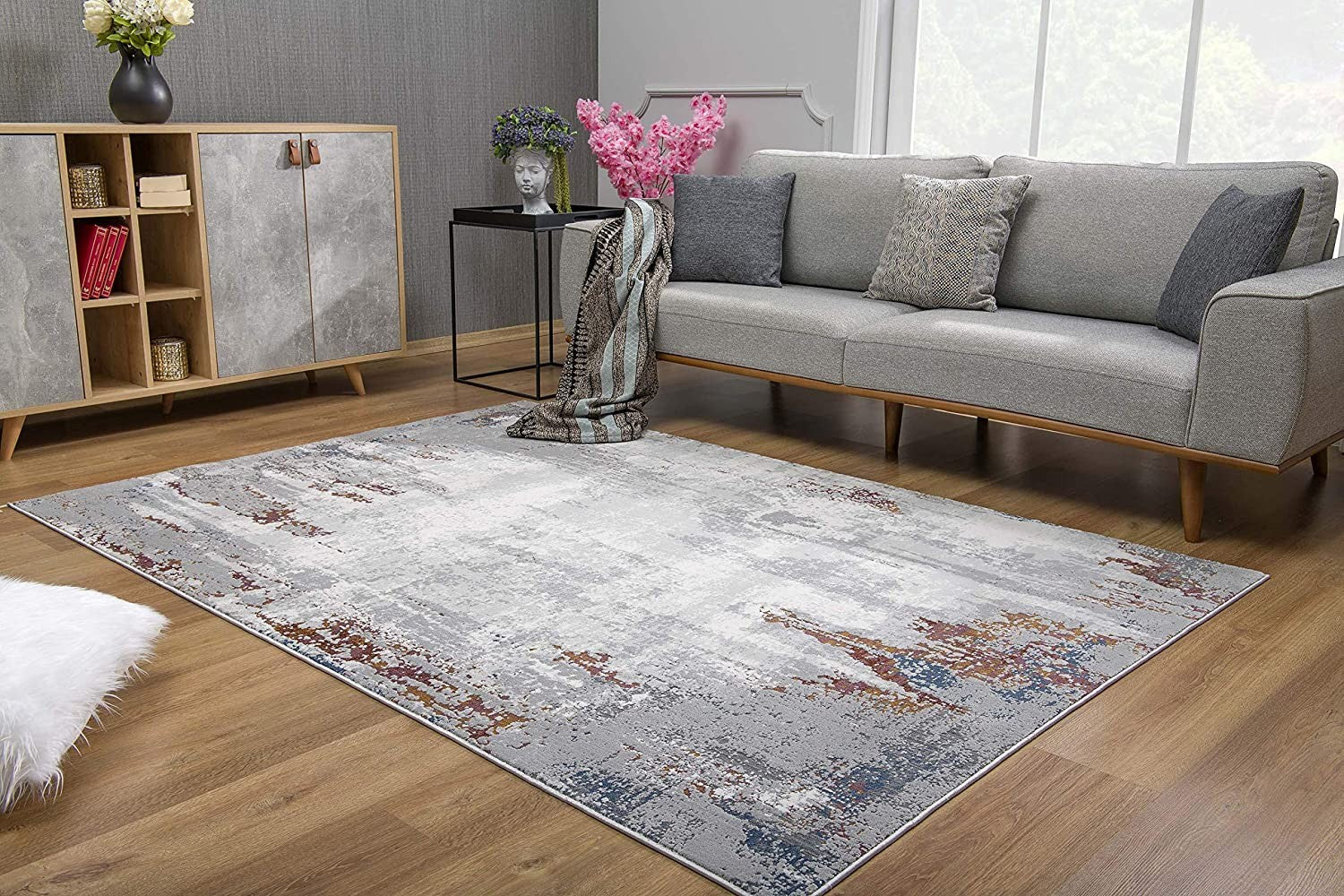 5’ X 8’ Gray And Ivory Modern Abstract Area Rug