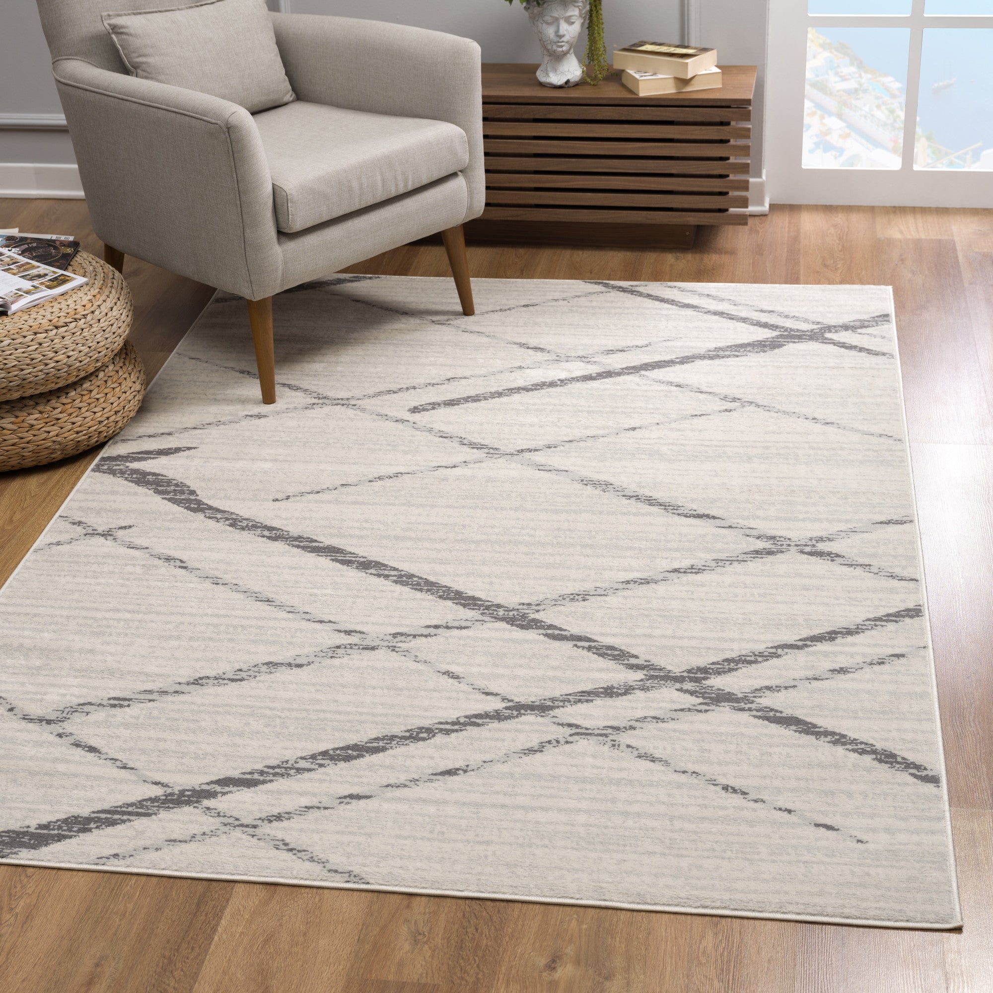 4' X 6' Gray Geometric Dhurrie Area Rug