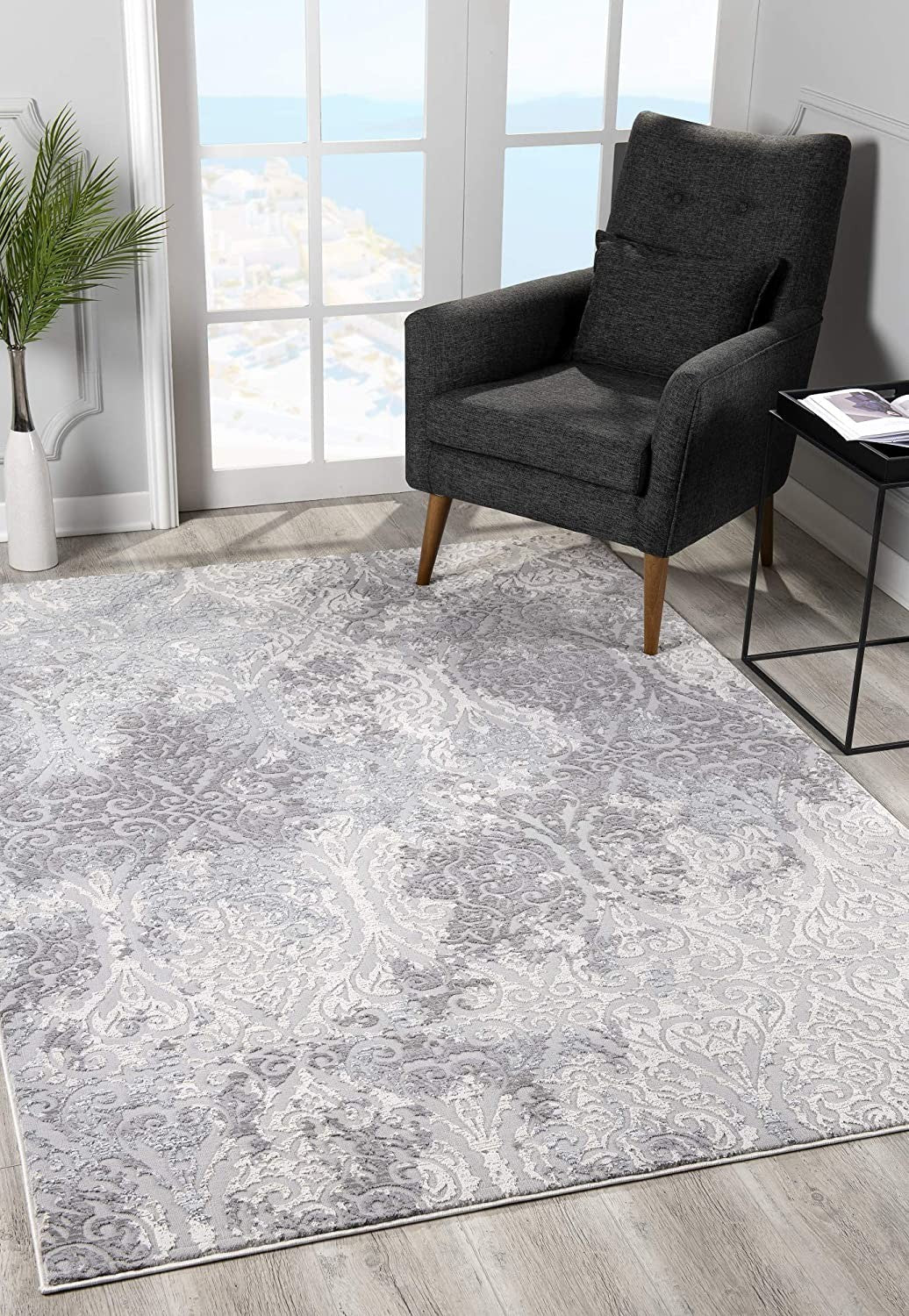 5’ X 8’ Cream And Gray Tinted Ogee Pattern Area Rug