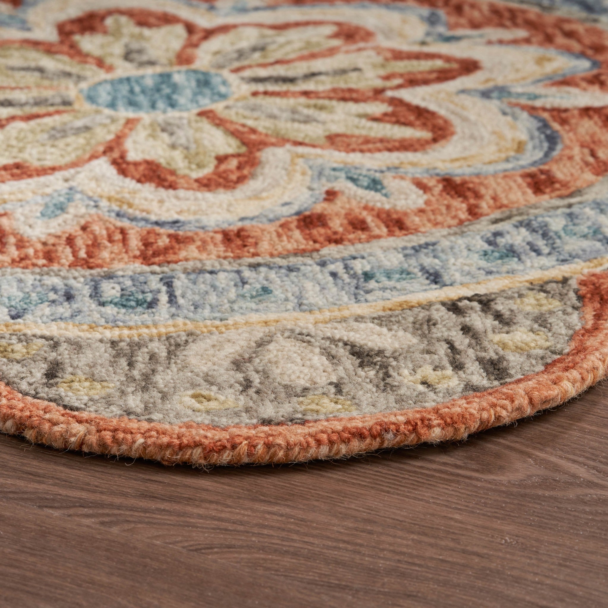 6’ Round Orange Scalloped Edge Area Rug