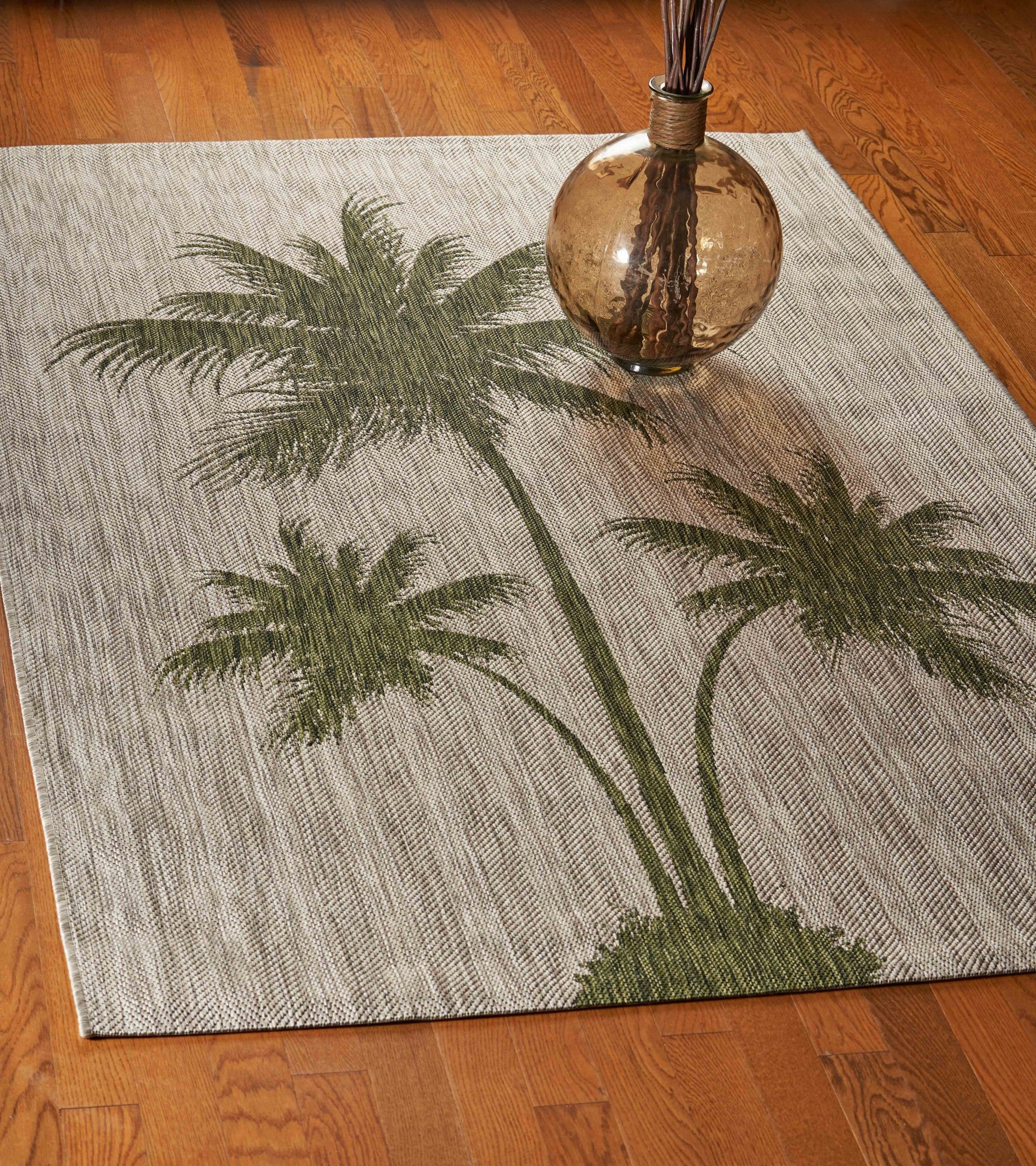 5' X 7' Beige Floral Indoor Outdoor Area Rug