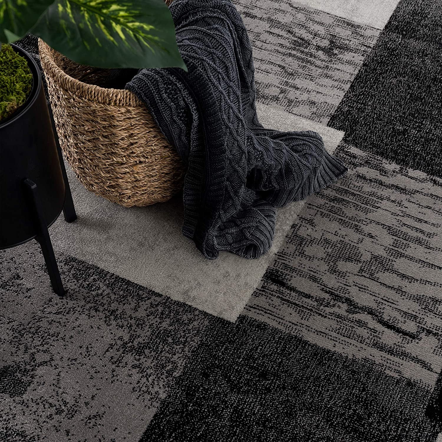 2’ X 6’ Gray Geometric Blocks Area Rug