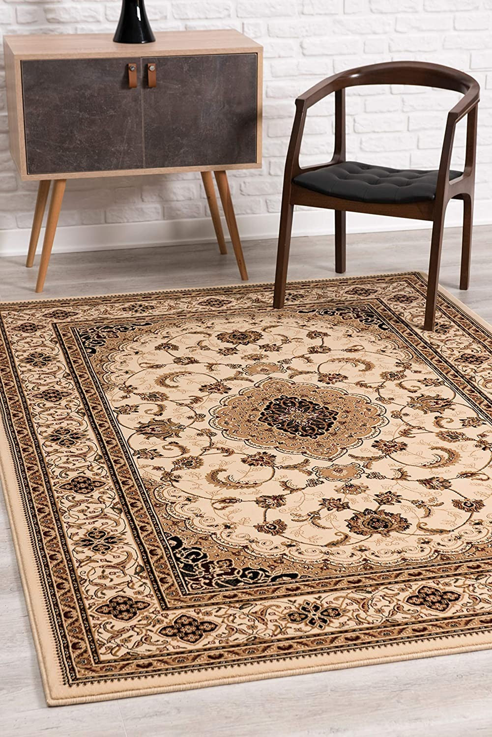 7’ x 9’ Cream Floral Medallion Area Rug