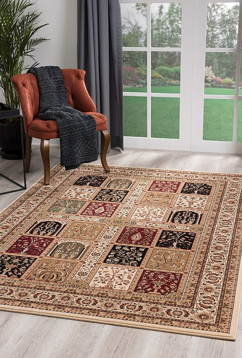 5’ x 8’ Cream Traditional Decorative Area Rug