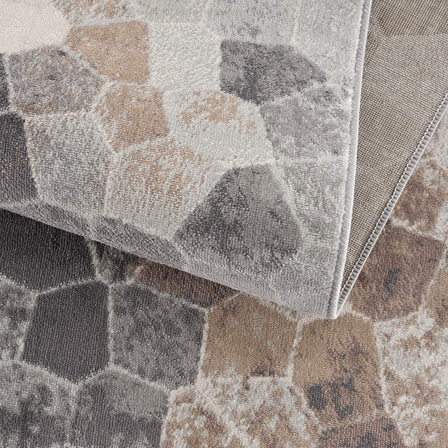 7’ x 10’ Beige Cobblestone Pattern Area Rug