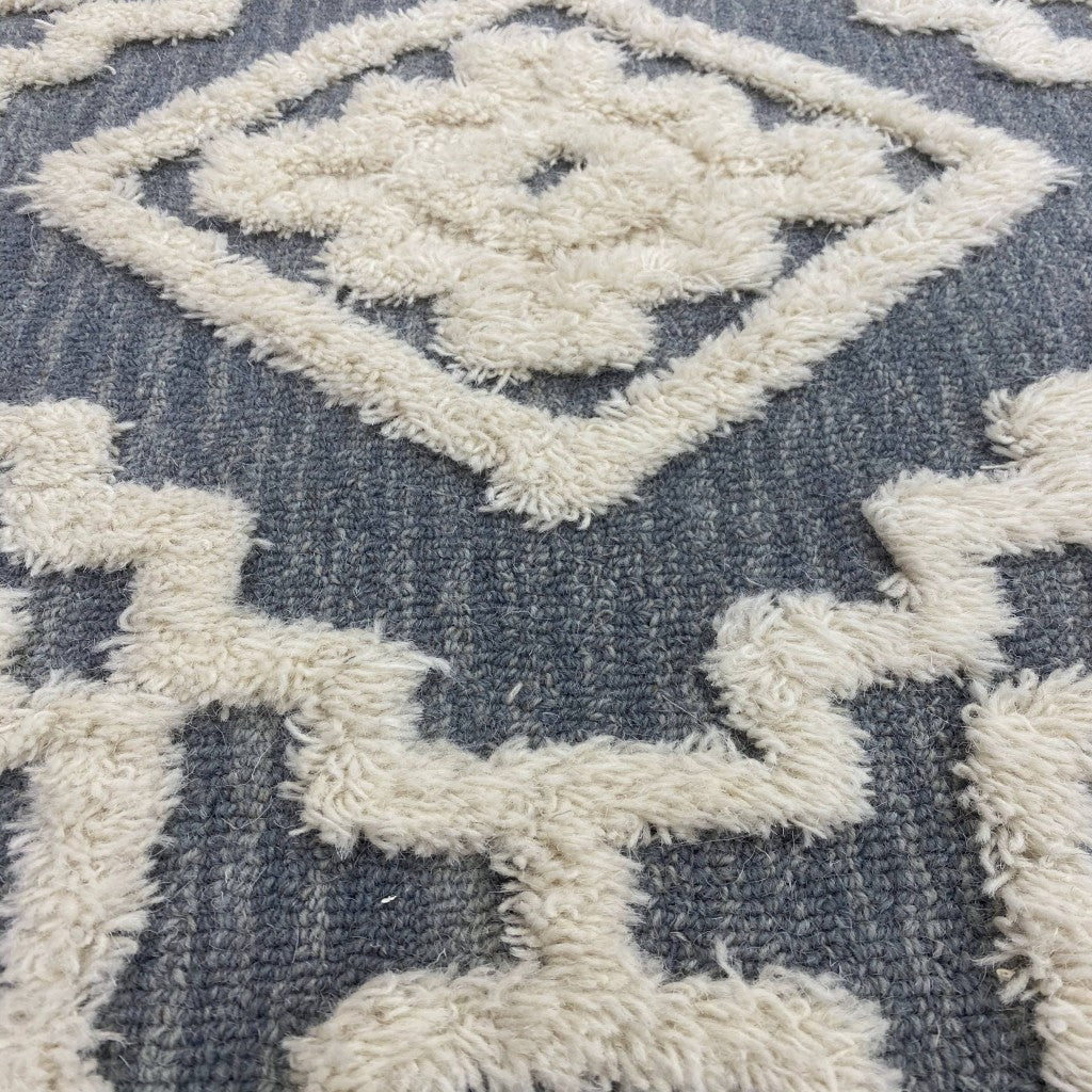 4’ Round Gray and Cream Geometric Area Rug