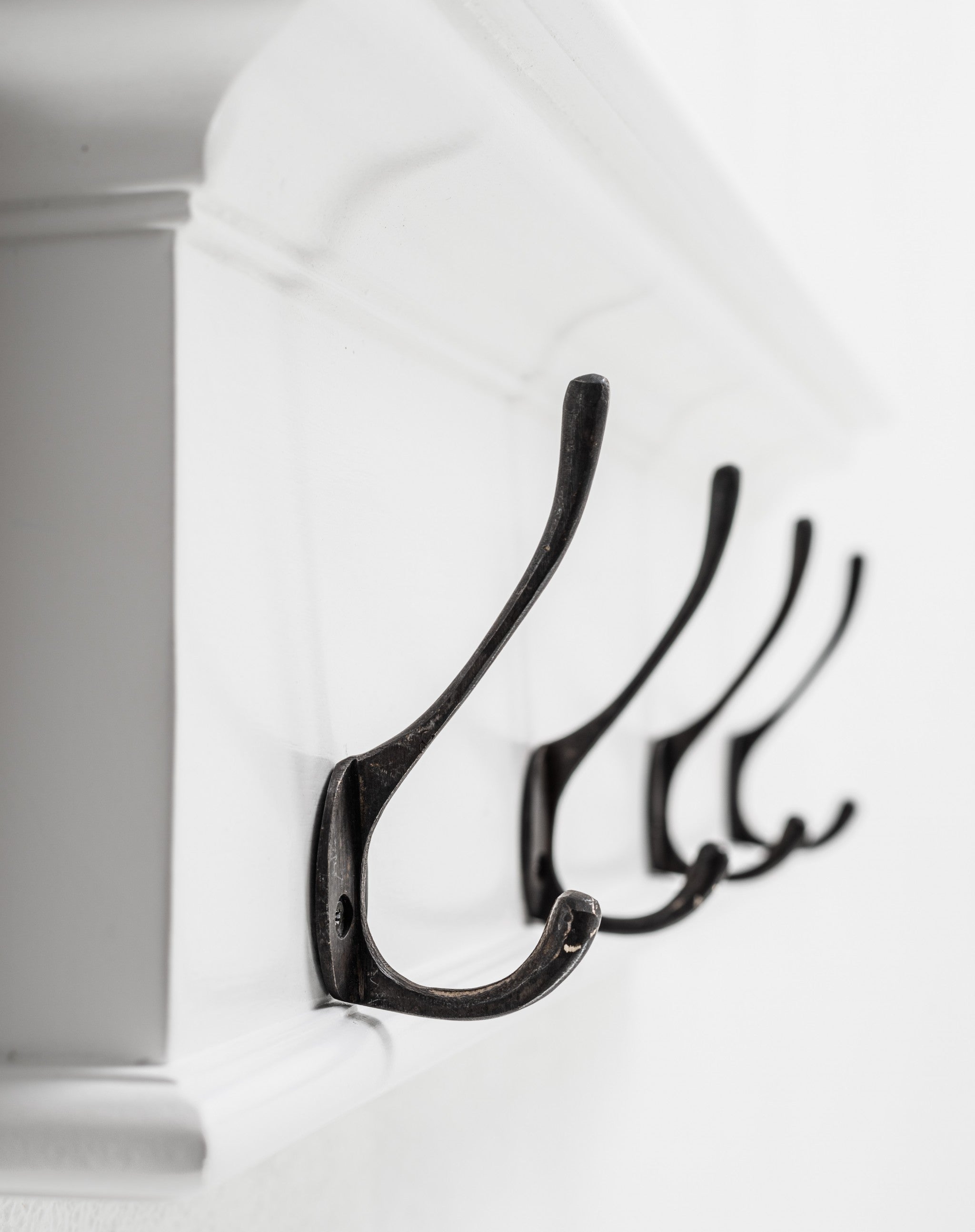 Classic White Four Hook Hanging Coat Rack