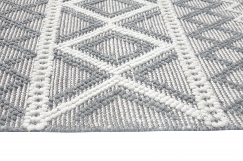 9’ x 13’ Gray Ivory Diamonds Boho Chic Area Rug