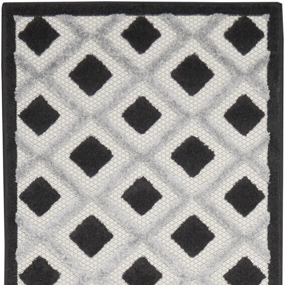 2' X 10' Black And White Gingham Non Skid Indoor Outdoor Runner Rug