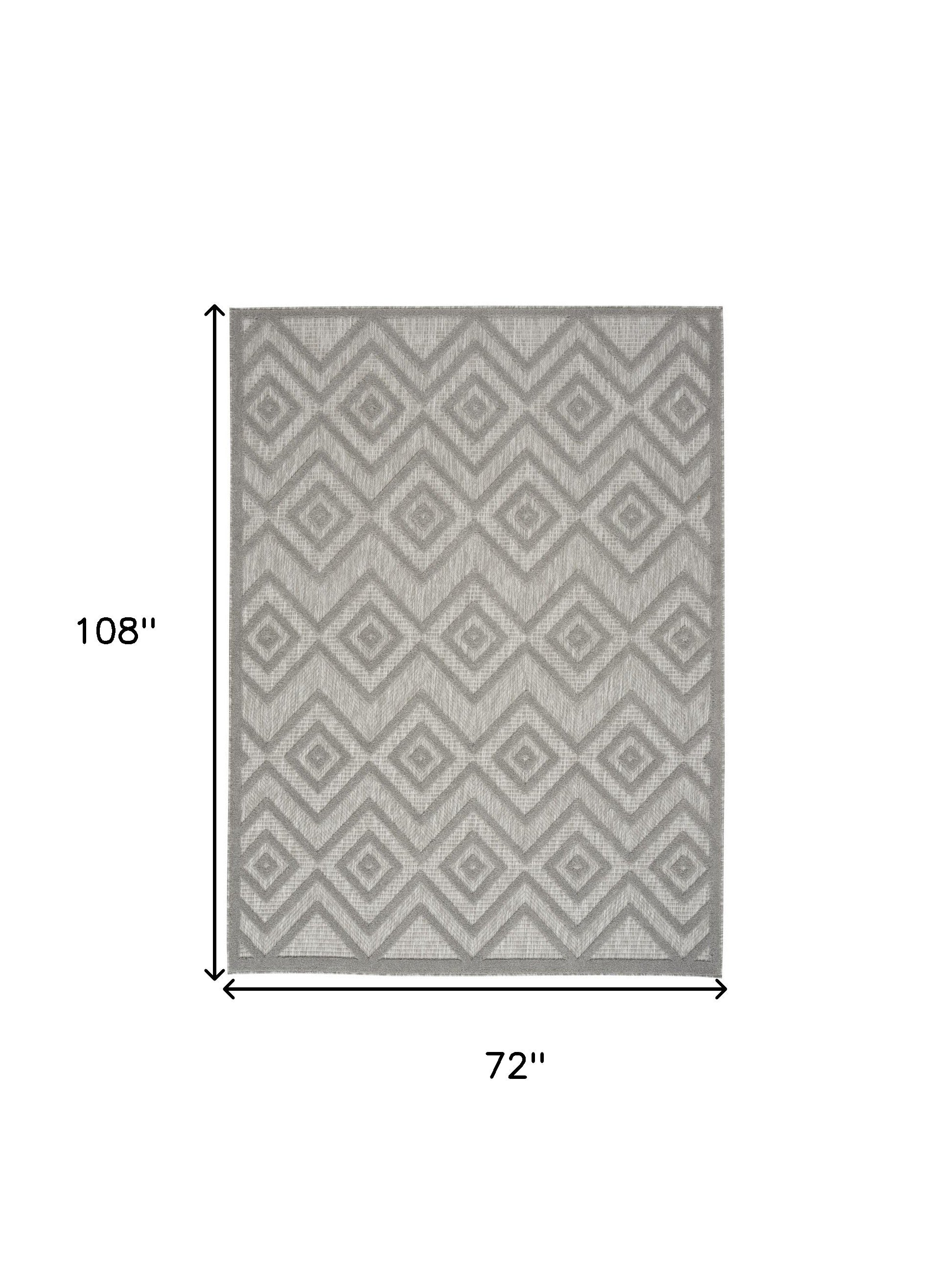 6' X 9' Silver Grey Argyle Indoor Outdoor Area Rug