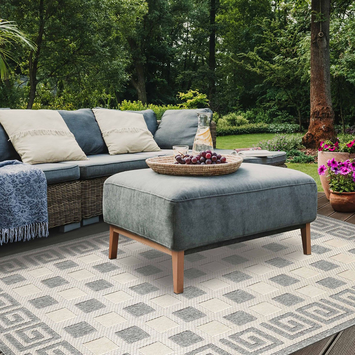 5' X 7' Cream Geometric Stain Resistant Non Skid Indoor Outdoor Area Rug