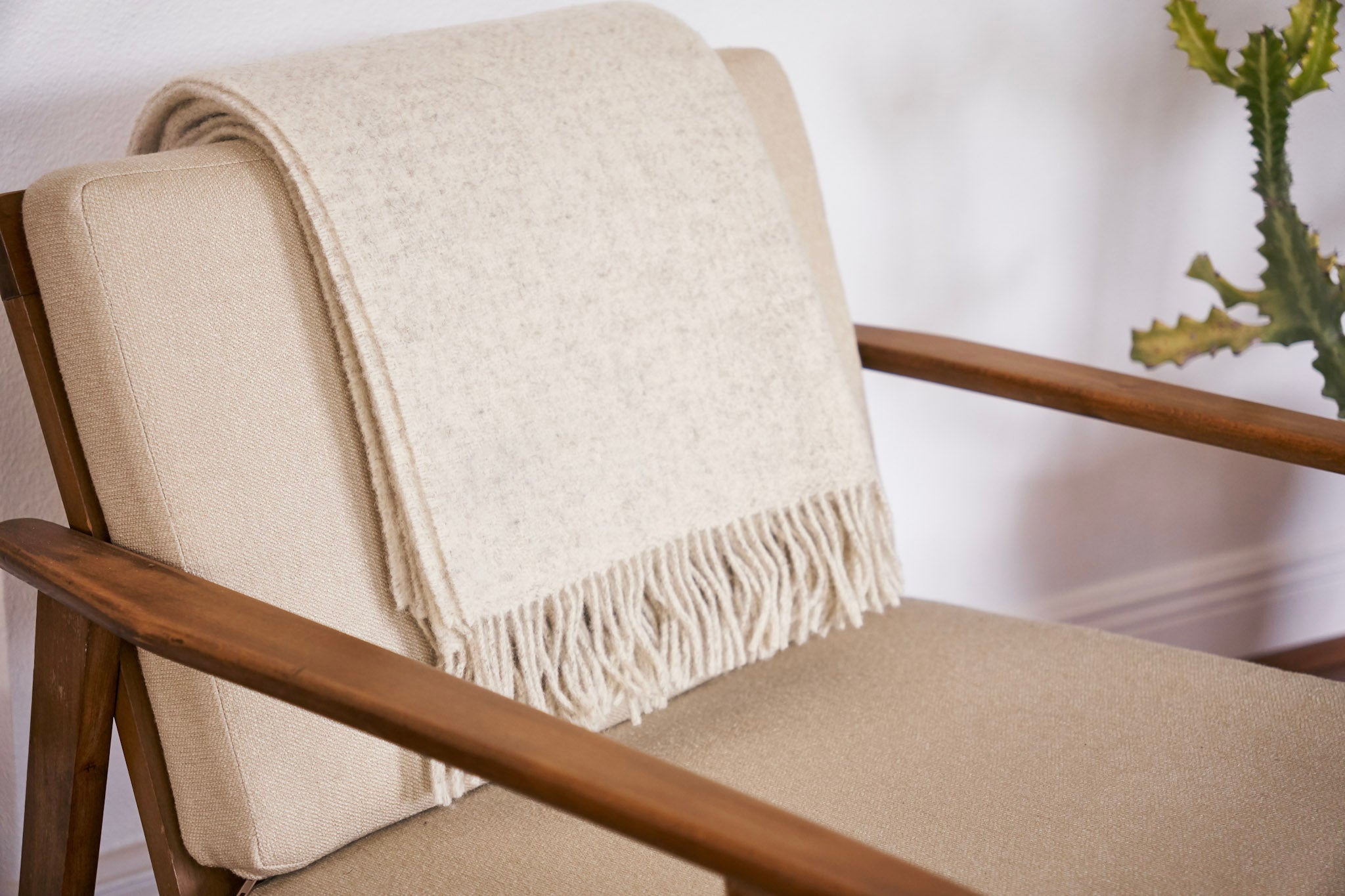 Natural Woven Wool Solid Color Reversable Throw