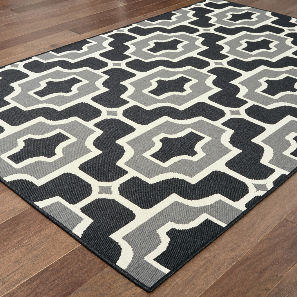 4' x 6' Black and Gray Geometric Stain Resistant Indoor Outdoor Area Rug