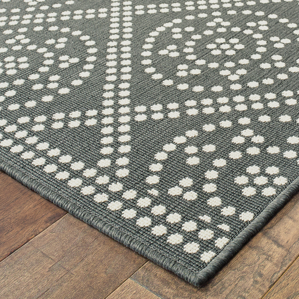 7' x 10' Gray and Ivory Geometric Stain Resistant Indoor Outdoor Area Rug