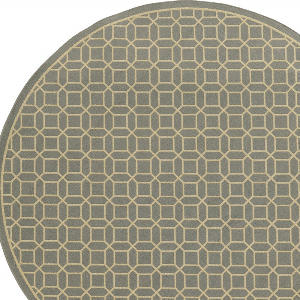 8' x 8' Gray and Ivory Round Geometric Stain Resistant Indoor Outdoor Area Rug