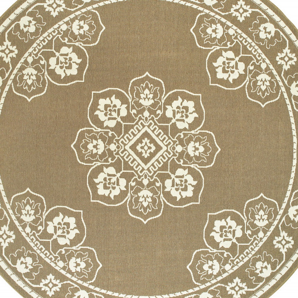 8' x 8' Tan Round Oriental Stain Resistant Indoor Outdoor Area Rug