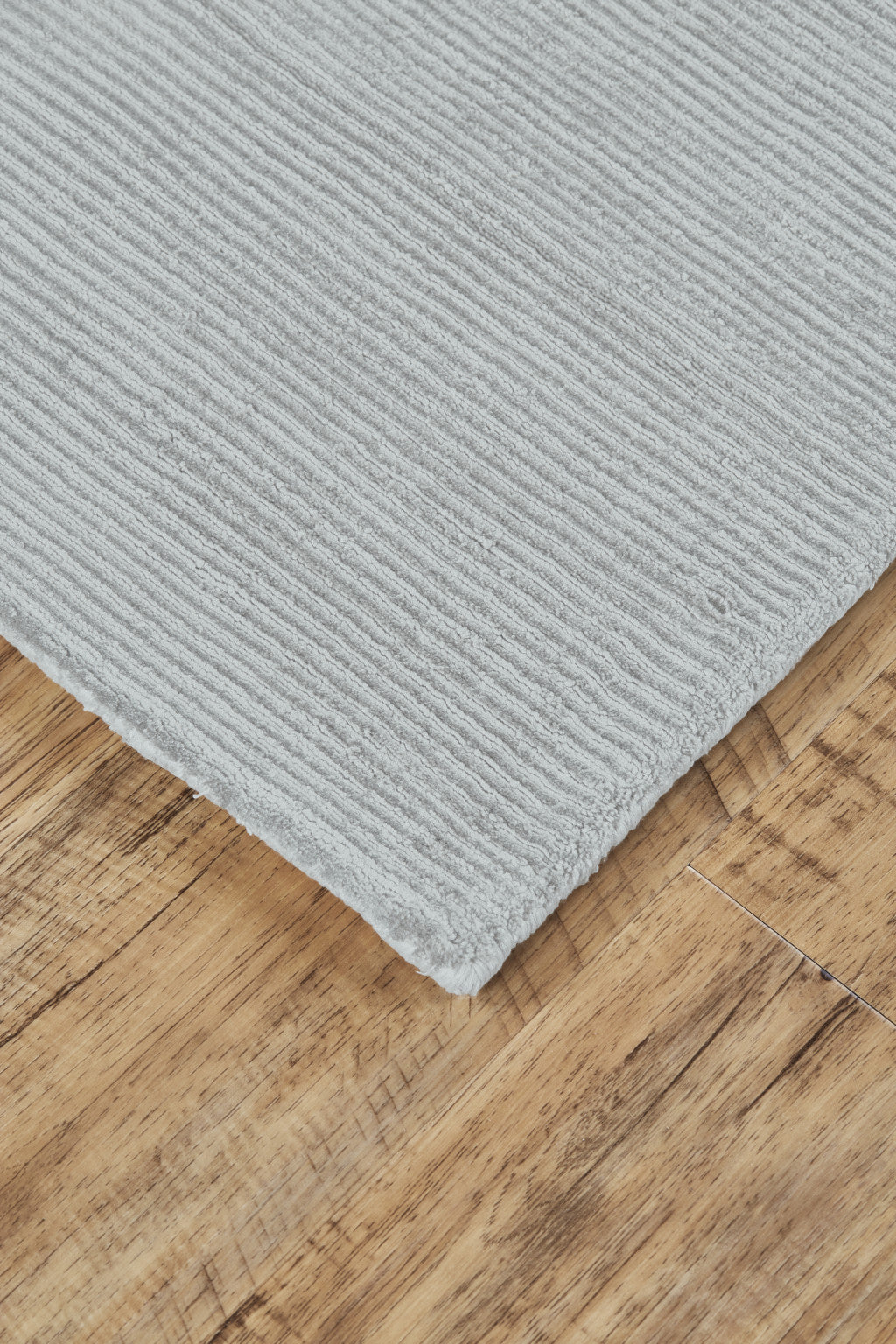 5' X 8' Gray Hand Woven Area Rug