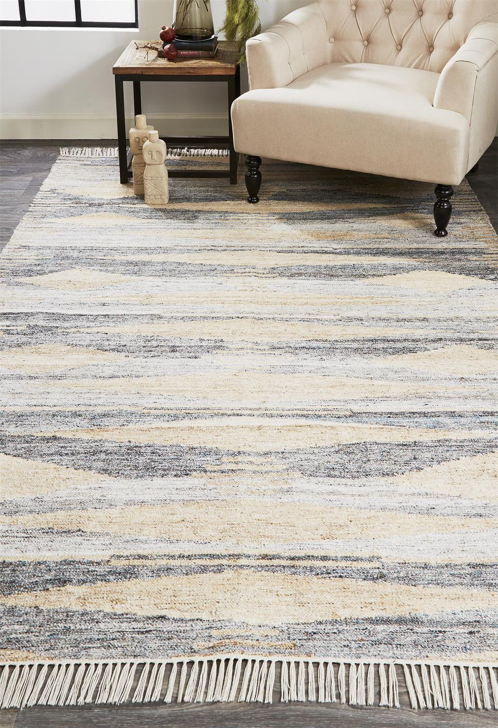 4' X 6' Gray Tan And Silver Abstract Hand Woven Stain Resistant Area Rug With Fringe